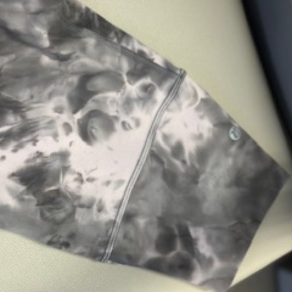 Lululemon Tie Dye Align Leggings - Picture 1 of 3